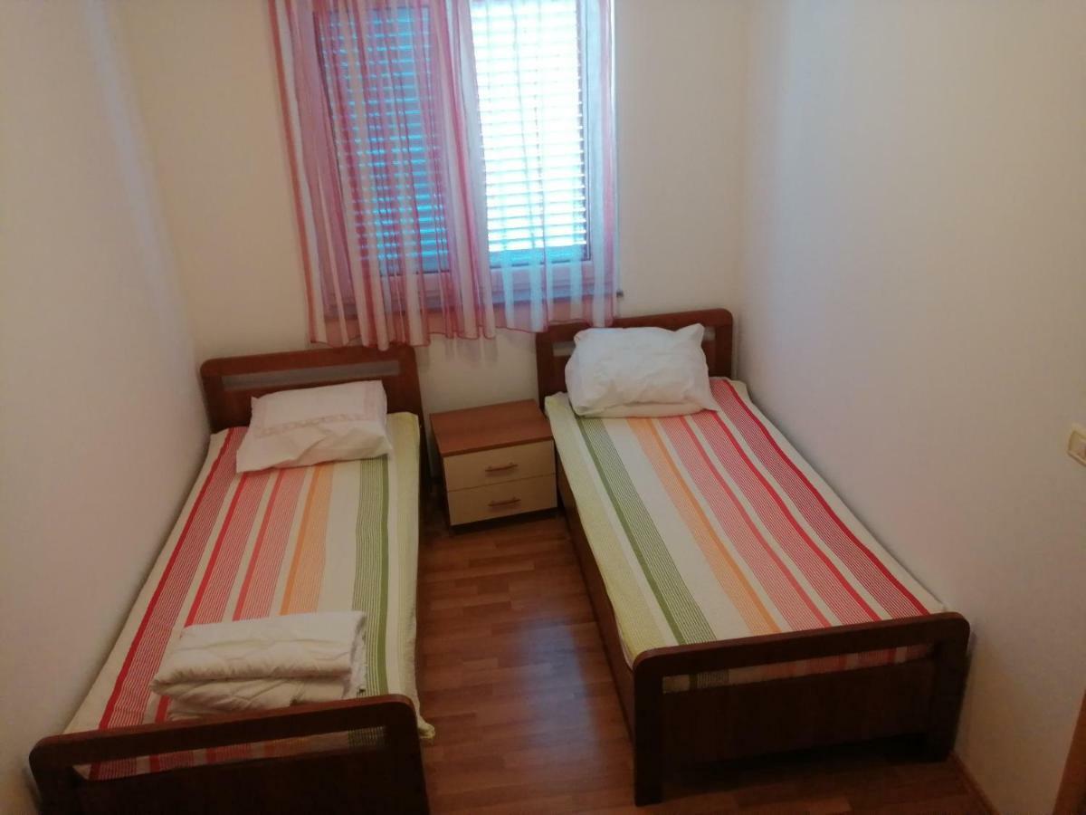 Apartma Lea